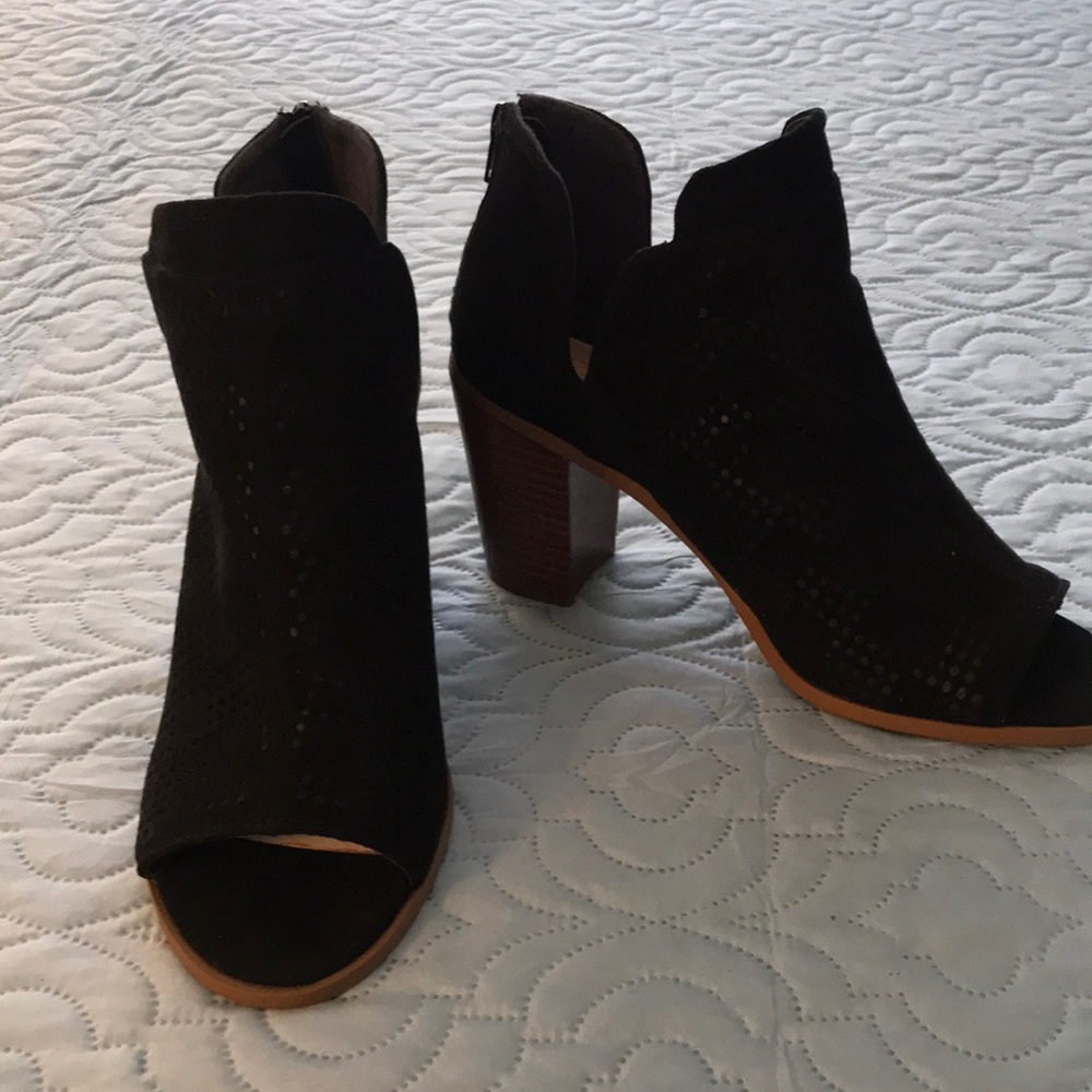New Fergie Black Suede Bootie Open Toe Perforated Uppers Wood Stacked Heel 8.5